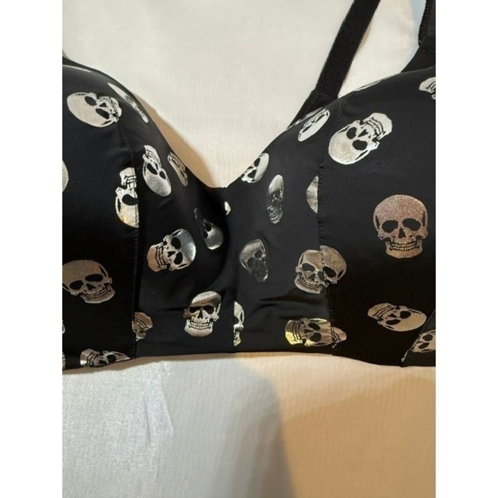 Torrid Womens Bra Black Metallic Silver Skull wire free lightly lined 48C - Picture 2 of 5